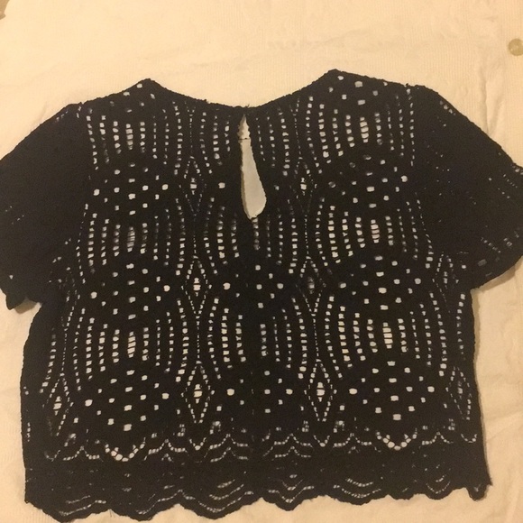 Crop top and pencil skirt set. - Picture 2 of 5